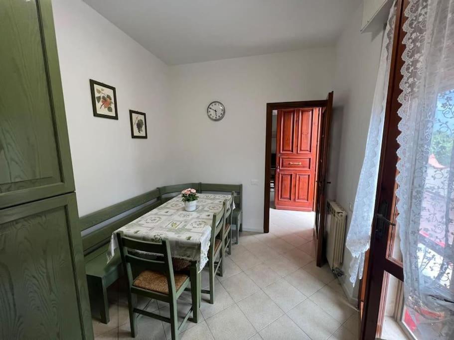 Appartamento Sunflower Viareggio Exterior foto